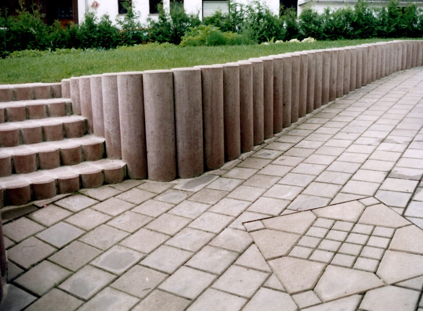 Arhivska fotografija iz zgodovine dela pri TLK Design